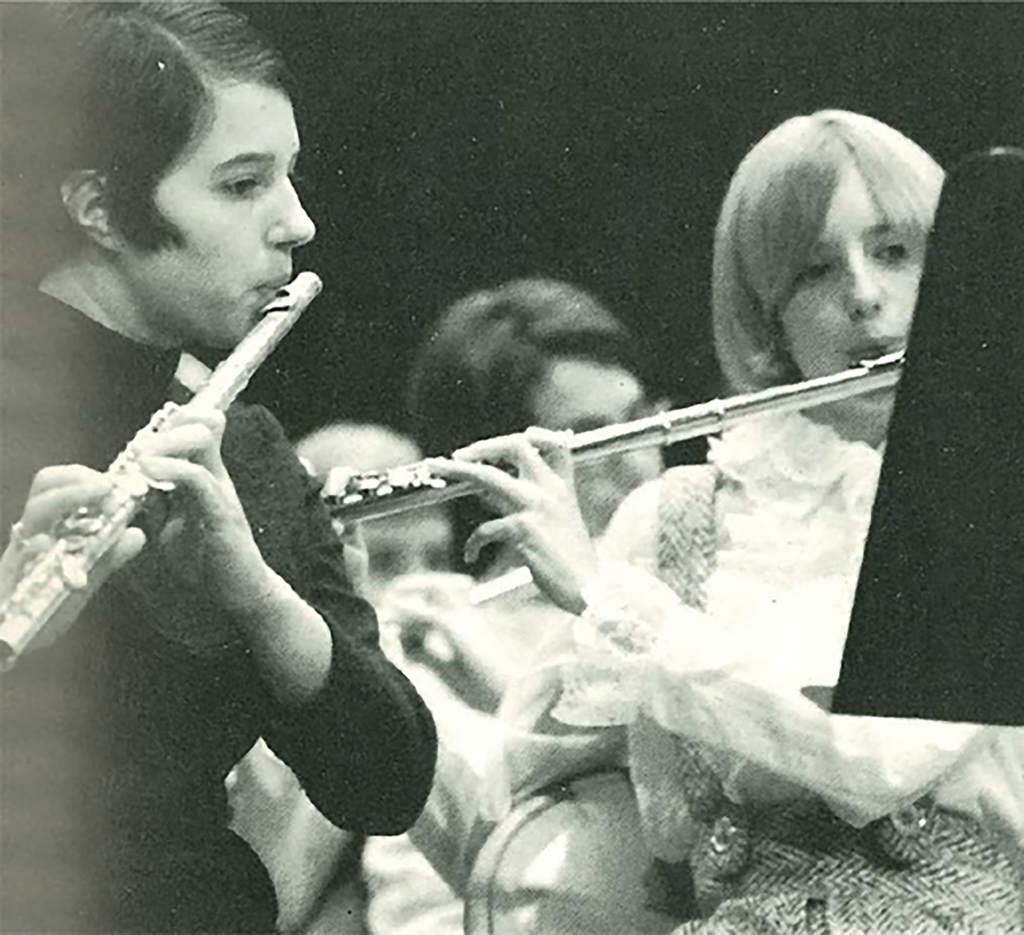 students play the flute in their concert in 1989